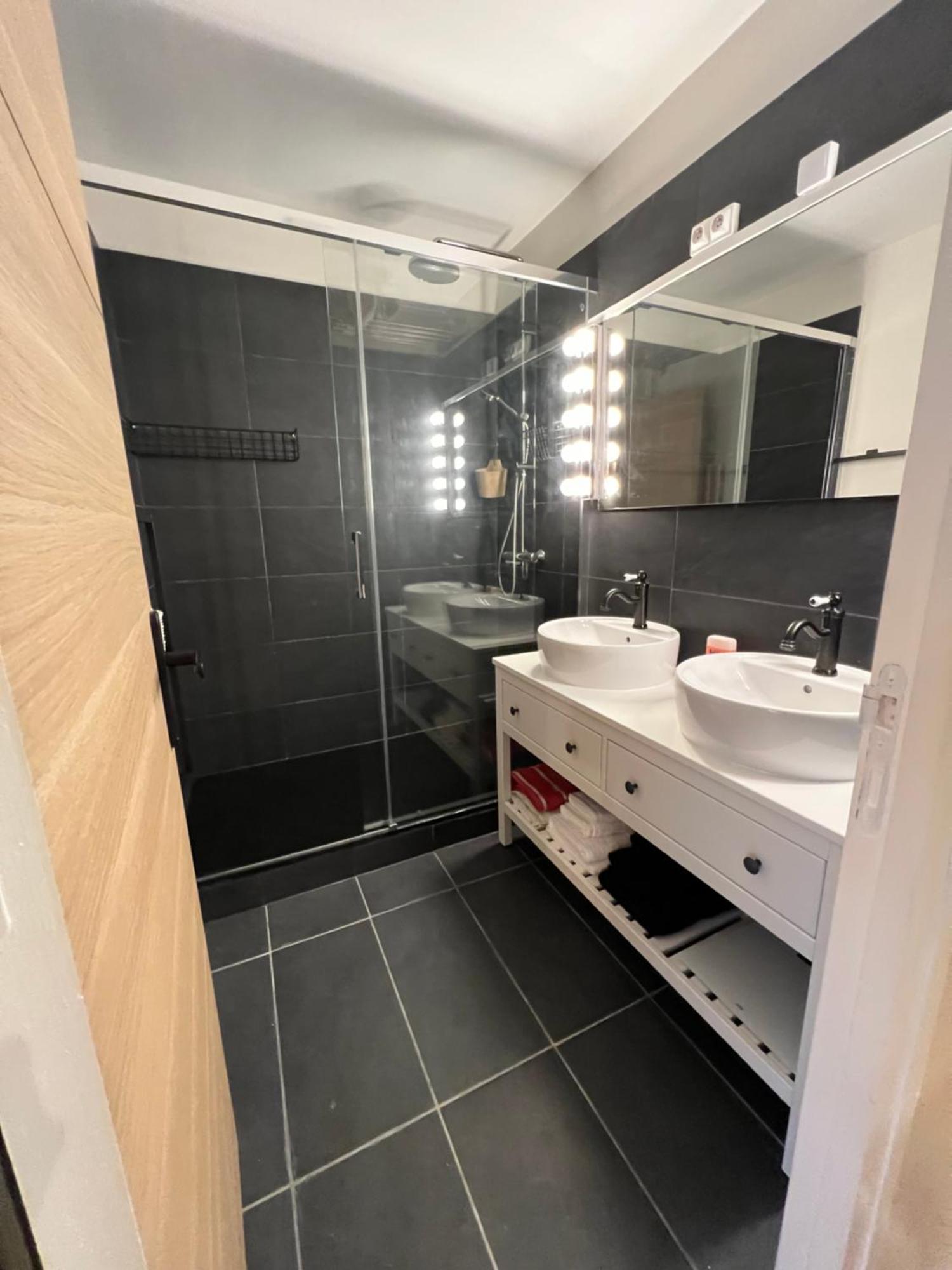 Apartment Parisnicostay - Cosy 4 Bedrooms Flat Seine River מראה חיצוני תמונה